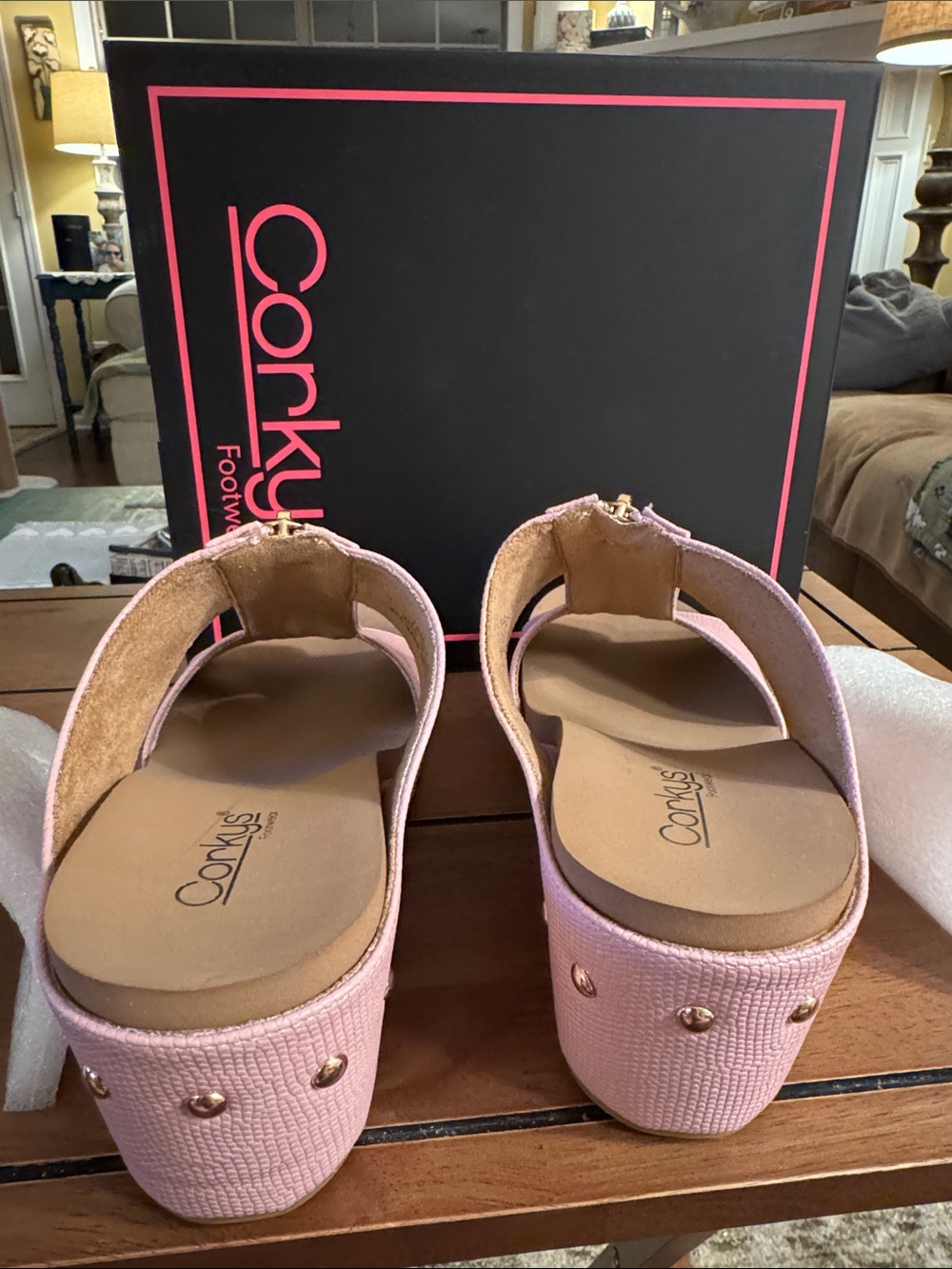 NIB Corkys Blush Pink Cork-Accent Wedge Sandals w/ Gold Zipper Size 8 - Picture 4 of 7